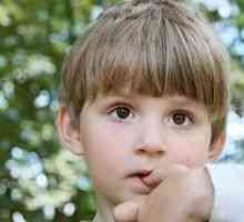 Jak odnaučit dítě kouše si nehty?
