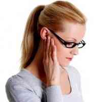 Zduření lymfatických uzlin za uchem