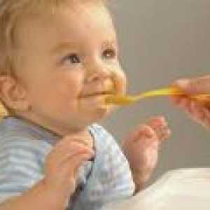 Když budete muset začít doplňkovou výživu kojenců?