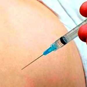 Léčba kuželů injekcí v zadku