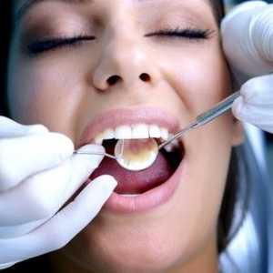 Odstranění zubů moudrosti: jak zmírnit následky